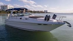 renta de yate para 10 personas