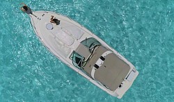 Yate Navegación Alquiler de yates Experiencia en el mar Viaje de lujo Playa Océano Agua cristalina Destino de playa Fin de semana en el mar Viaje económico Turismo costero  Aventura marina Excursión acuática Escapada de fin de semana Lujo asequible Destinos turísticos en la costa Experiencias de agua Navegando en el Caribe Vacaciones en el mar Mayan Travel Tours Renta de Yates en Cancun Excursiones en Yate Paseos en Barco Alquiler de Embarcaciones de Lujo Viajes en Yate Tours Marítimos en Cancun Yates Privados en Cancun Charters de Yates Alquiler de Barcos Flota de Yates Experiencias en Yate de Mayan Travel Tours Navegación de Lujo Tours Personalizados en Yate Aventuras Acuáticas en Cancun Yates de Lujo en Cancun Tours de Pesca en Yate Viajes de Snorkel en Yate Eventos Especiales en Yate Bodas en Yate Celebraciones en Barco Almuerzos y Cenas en Yate Tarifas de Alquiler de Yates Reserva de Yates Tarifas y Disponibilidad de Embarcaciones Fotos de Yates de Mayan Travel Tours Yate de Lujo con Tripulación Viajes Turísticos en Barco Opiniones de Clientes de Mayan Travel Tours Reseñas de Excursiones en Yate  Capitán, Marinero, Hielera, Hielos, Aguas, Refrescos, Cervezas, Snorkel, Dj, Dron, Fotografía, Video, Sky, Música, Luces Fiesta, Bar, Alimentos, Pesca, Decoración Temática