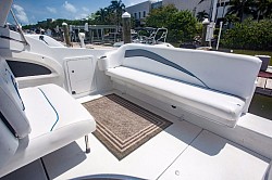 el mas bonito yate para 8 personas Yate Navegación Alquiler de yates Experiencia en el mar Viaje de lujo Playa Océano Agua cristalina Destino de playa Fin de semana en el mar Viaje económico Turismo costero  Aventura marina Excursión acuática Escapada de fin de semana Lujo asequible Destinos turísticos en la costa Experiencias de agua Navegando en el Caribe Vacaciones en el mar Mayan Travel Tours Renta de Yates en Cancun Excursiones en Yate Paseos en Barco Alquiler de Embarcaciones de Lujo Viajes en Yate Tours Marítimos en Cancun Yates Privados en Cancun Charters de Yates Alquiler de Barcos Flota de Yates Experiencias en Yate de Mayan Travel Tours Navegación de Lujo Tours Personalizados en Yate Aventuras Acuáticas en Cancun Yates de Lujo en Cancun Tours de Pesca en Yate Viajes de Snorkel en Yate Eventos Especiales en Yate Bodas en Yate Celebraciones en Barco Almuerzos y Cenas en Yate Tarifas de Alquiler de Yates Reserva de Yates Tarifas y Disponibilidad de Embarcaciones Fotos de Yates de Mayan Travel Tours Yate de Lujo con Tripulación Viajes Turísticos en Barco Opiniones de Clientes de Mayan Travel Tours Reseñas de Excursiones en Yate  Capitán, Marinero, Hielera, Hielos, Aguas, Refrescos, Cervezas, Snorkel, Dj, Dron, Fotografía, Video, Sky, Música, Luces Fiesta, Bar, Alimentos, Pesca, Decoración Temática