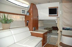 yate con cama y cocina Yate Navegación Alquiler de yates Experiencia en el mar Viaje de lujo Playa Océano Agua cristalina Destino de playa Fin de semana en el mar Viaje económico Turismo costero  Aventura marina Excursión acuática Escapada de fin de semana Lujo asequible Destinos turísticos en la costa Experiencias de agua Navegando en el Caribe Vacaciones en el mar Mayan Travel Tours Renta de Yates en Cancun Excursiones en Yate Paseos en Barco Alquiler de Embarcaciones de Lujo Viajes en Yate Tours Marítimos en Cancun Yates Privados en Cancun Charters de Yates Alquiler de Barcos Flota de Yates Experiencias en Yate de Mayan Travel Tours Navegación de Lujo Tours Personalizados en Yate Aventuras Acuáticas en Cancun Yates de Lujo en Cancun Tours de Pesca en Yate Viajes de Snorkel en Yate Eventos Especiales en Yate Bodas en Yate Celebraciones en Barco Almuerzos y Cenas en Yate Tarifas de Alquiler de Yates Reserva de Yates Tarifas y Disponibilidad de Embarcaciones Fotos de Yates de Mayan Travel Tours Yate de Lujo con Tripulación Viajes Turísticos en Barco Opiniones de Clientes de Mayan Travel Tours Reseñas de Excursiones en Yate  Capitán, Marinero, Hielera, Hielos, Aguas, Refrescos, Cervezas, Snorkel, Dj, Dron, Fotografía, Video, Sky, Música, Luces Fiesta, Bar, Alimentos, Pesca, Decoración Temática