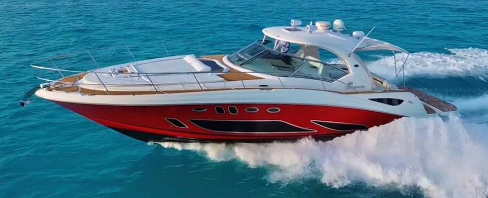 YATE YACHT RED FIRE CANCUN SUNDANCER 46 45 PIES FOOT EN RENTA