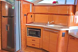 YATE YACHT MISS CAT SEA RAY YACHT FLY BRIDGE 2 PISOS GRANDE LUJOSO HUGE LUXURY  FOR PARA 15 PERSONAS MEDIDAS SIZE 46 FOOT FT PIES