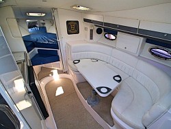 Blue eyes yate yacht 34 pies 8 pax