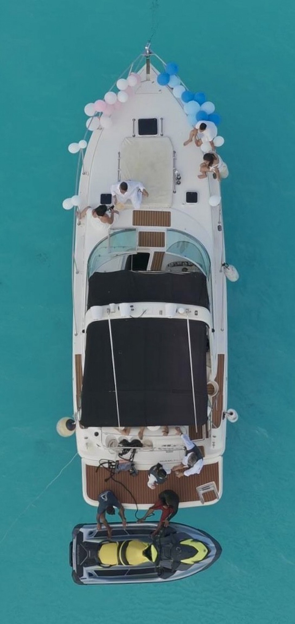 Yate my way 46 ft foot pies 12 pax