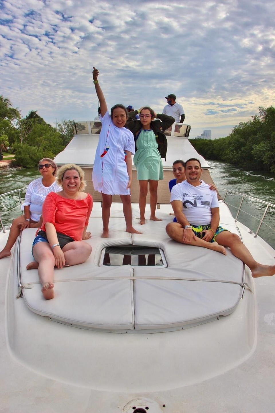 University yate 15 pax 46 pies cancun yacht 15 passengers 46 45 ft foot cancun quintana roo zona hotelera