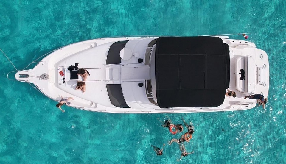 Hercules  yate 15 pax 46 pies cancun yacht 15 passengers 46 45 ft foot cancun quintana roo zona hotelera