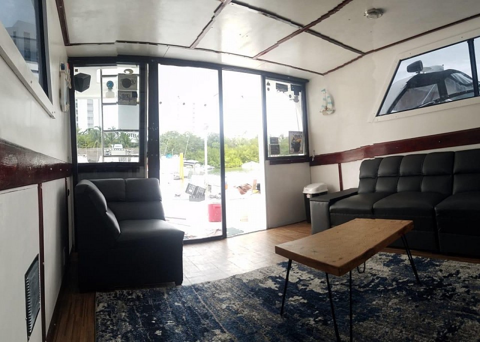 YATE DE PESCA FISHING BOAT 48 ft foot pies 14 pax passengers invitados pasajeros barato cheap all included all inclusive cancun quintana roo zona hotelera